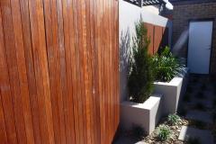 Timber-screen-Planter-boxes